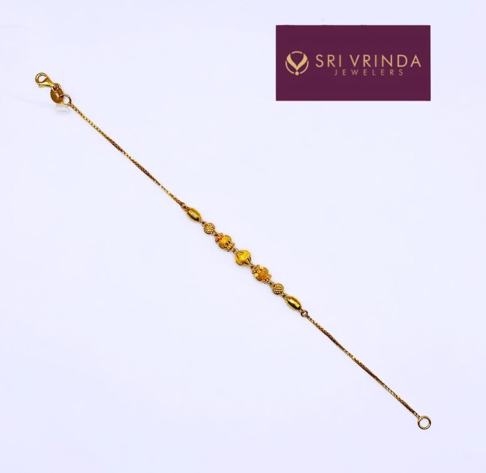 22kt gold women's bracelet(4.7 gm)