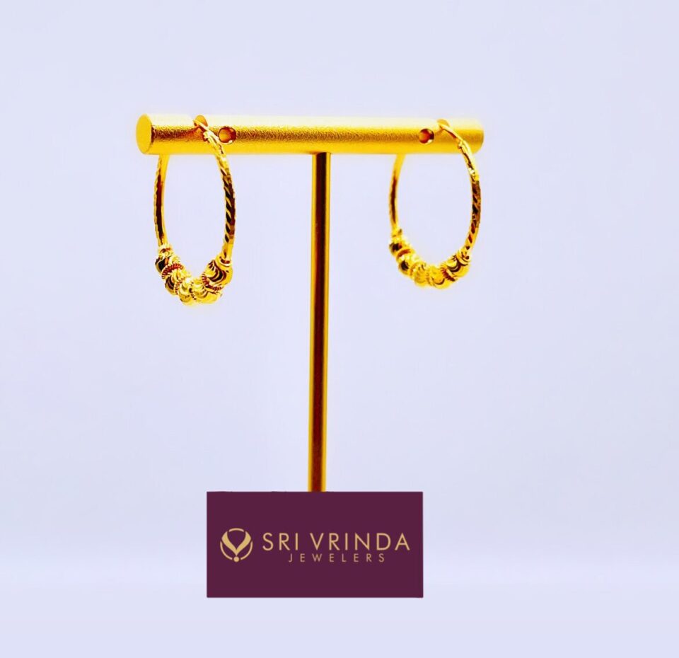 22k gold earrings (4.70 gm)