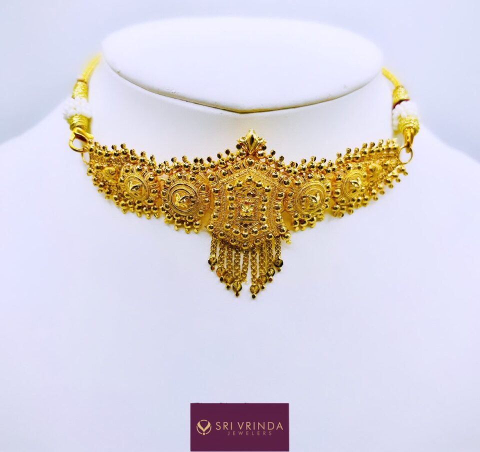 22k yellow choker necklace (11.70 gm)