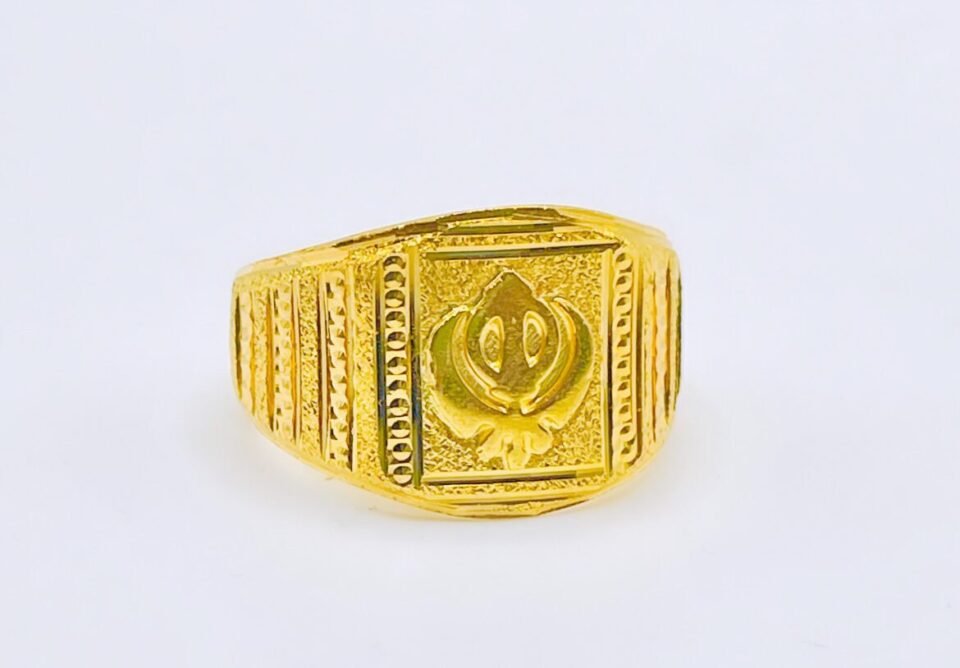 22kt gold men's ring (10.30 gm)