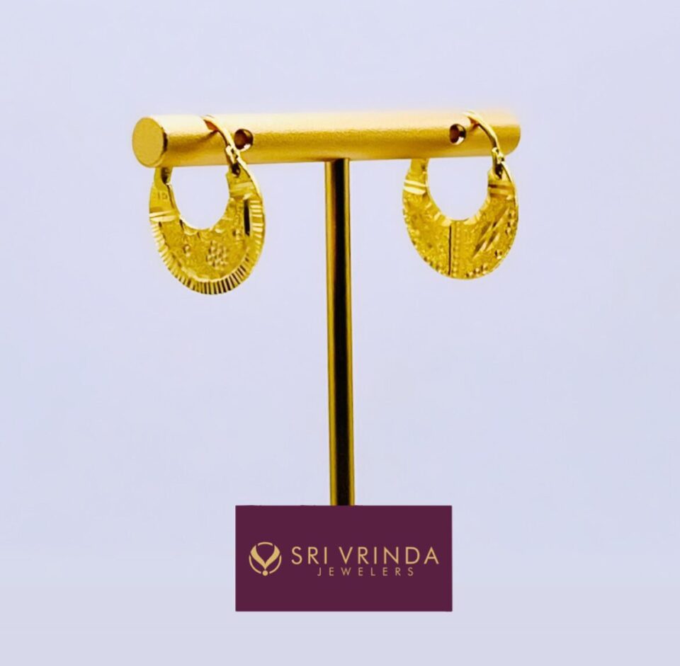 22k gold earrings (4.40 gm)