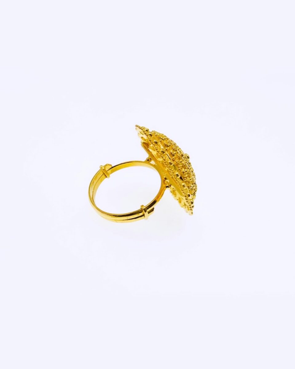 22kt gold ring(7.20 gm)