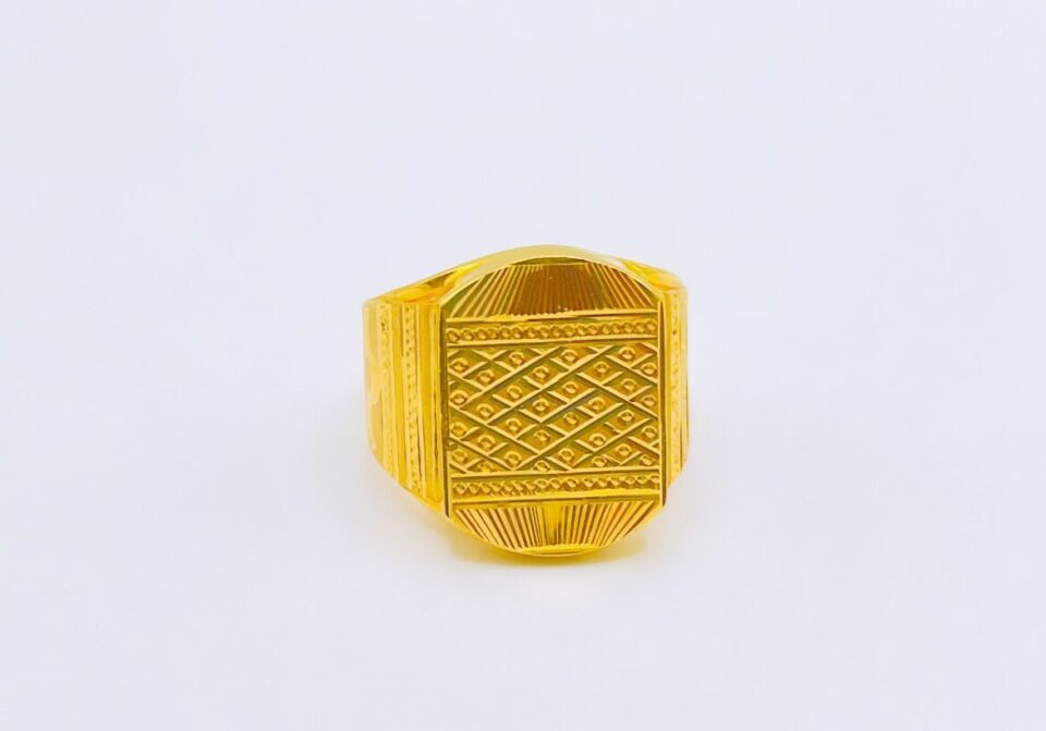22kt gold men's ring (7.20 gm)