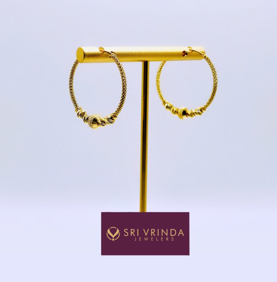22k gold earrings (4.50 gm)