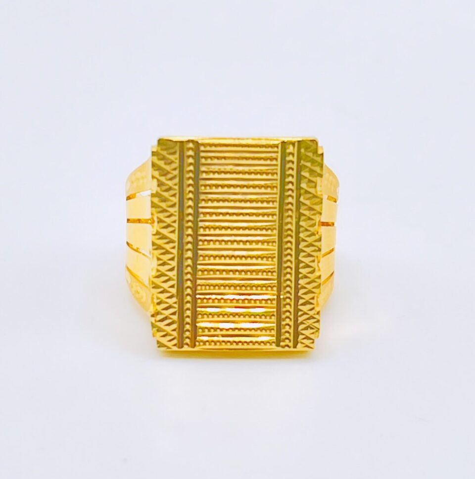 22kt gold men's ring (8.45 gm)