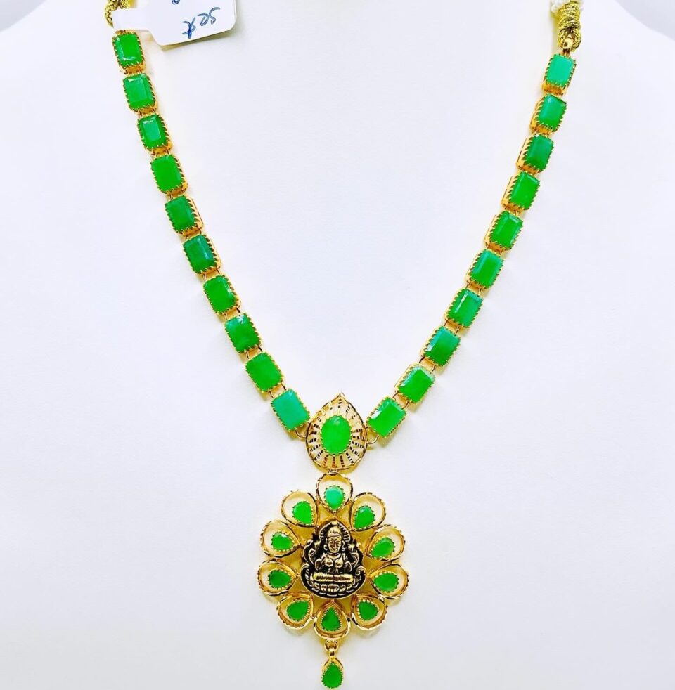 22k antique emerald set