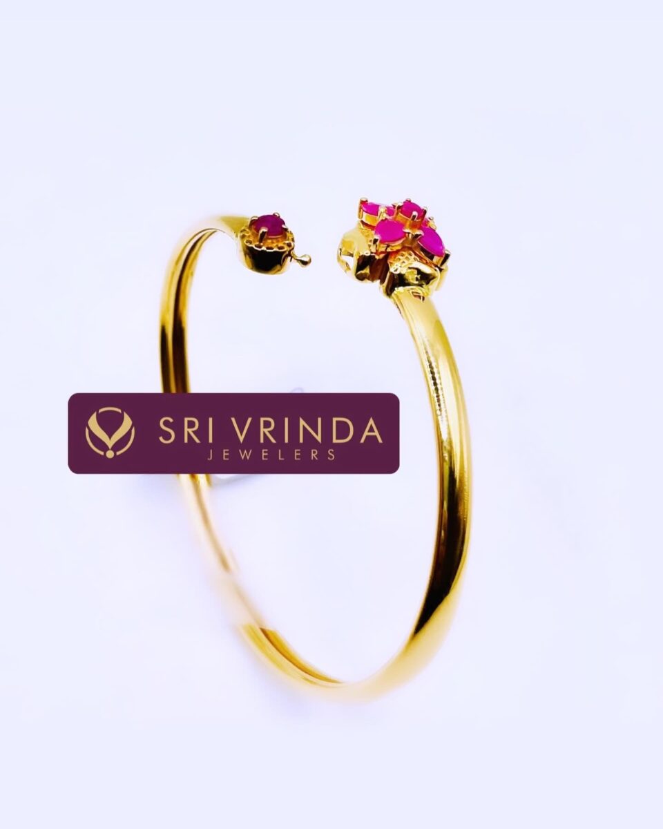 22kt gold bangle with ruby