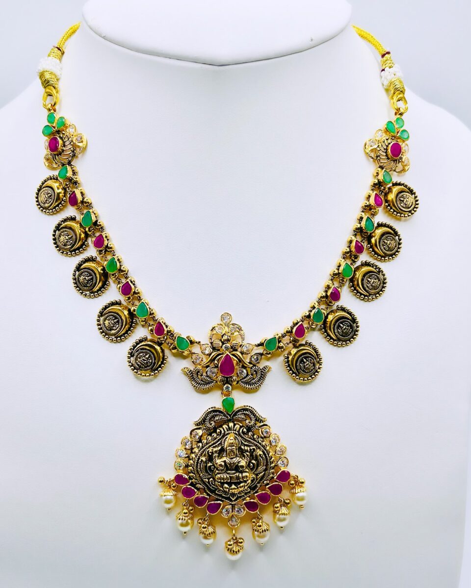 22k antique necklace